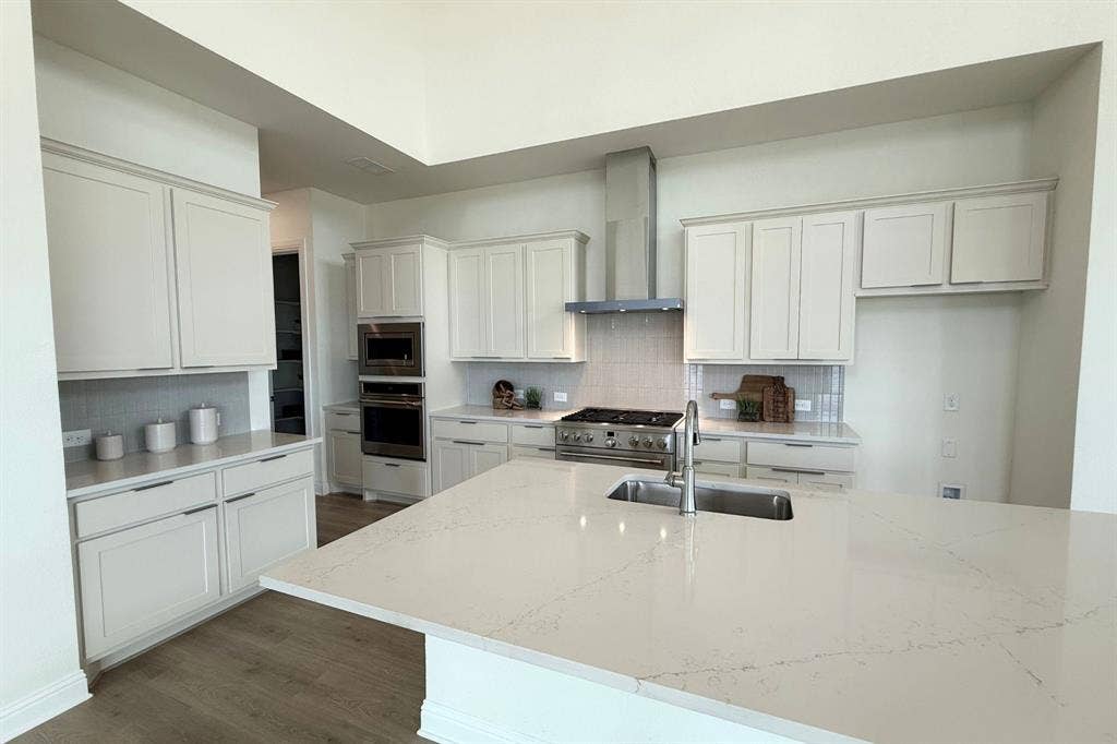 817 Headwaters Drive, Haslet, TX 76052 817 Headwaters Drive, Haslet, TX 76052