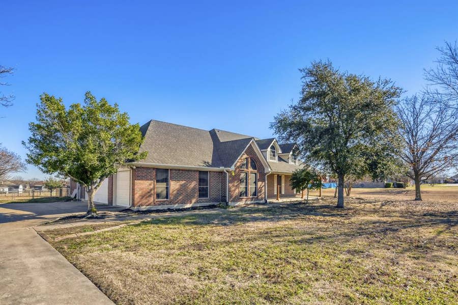 Property photo for 9940 Highland Prairie Lane, Forney, TX
