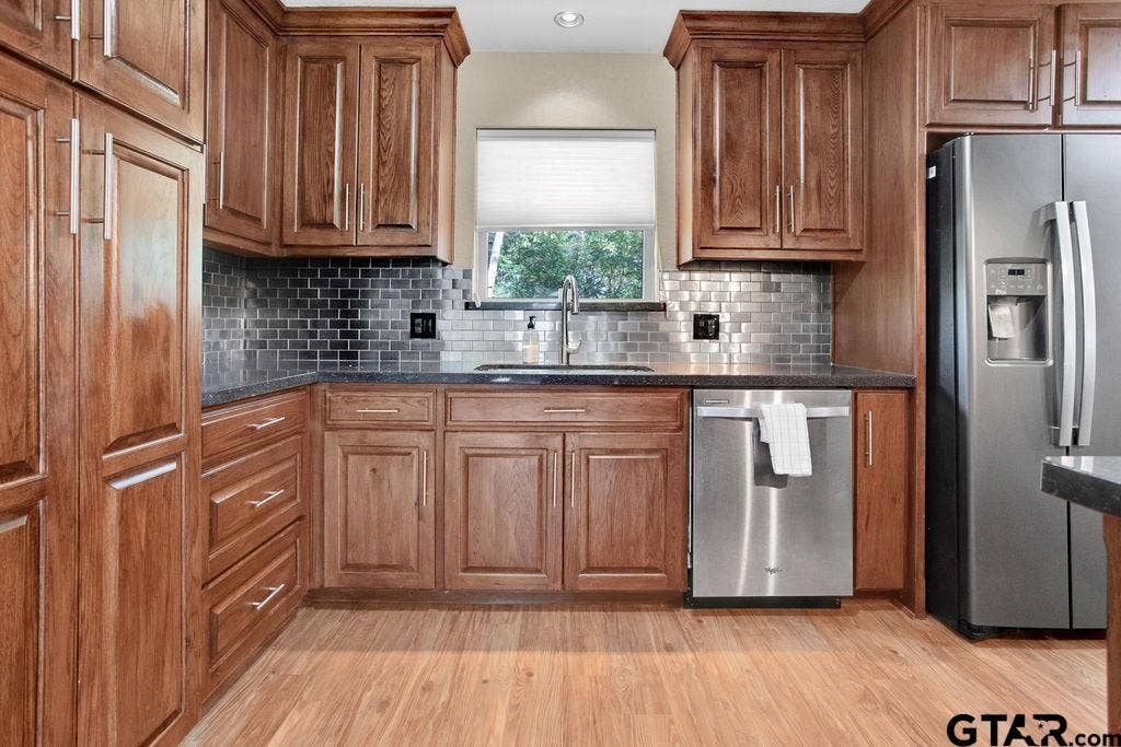 213 Treetop Lane, Hideaway, TX 75771 213 Treetop Lane, Hideaway, TX 75771