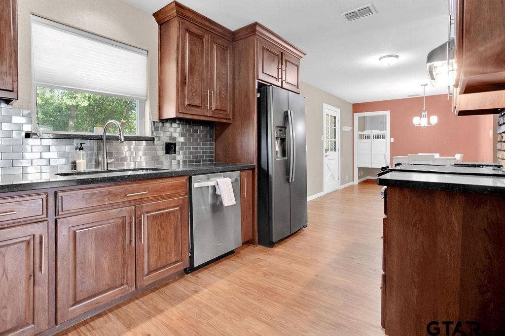 213 Treetop Lane, Hideaway, TX 75771 213 Treetop Lane, Hideaway, TX 75771
