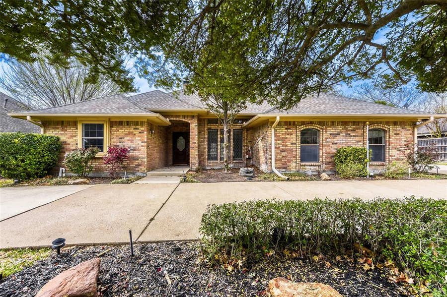 Property photo for 2005 Lambert Court, Plano, TX