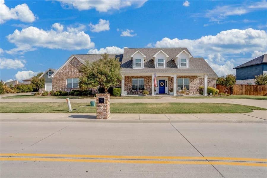 Property photo for 949 W Sunset Boulevard, Celina, TX
