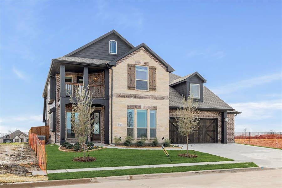 Property photo for 2329 Portrush Drive, Royse City, TX