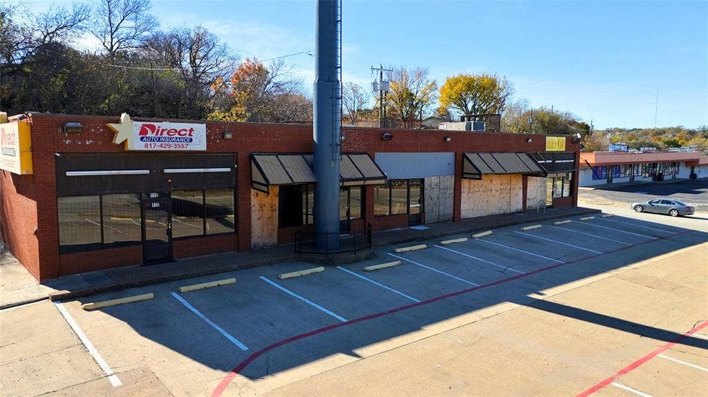 5500 Brentwood Stair Road, Fort Worth, TX 76112