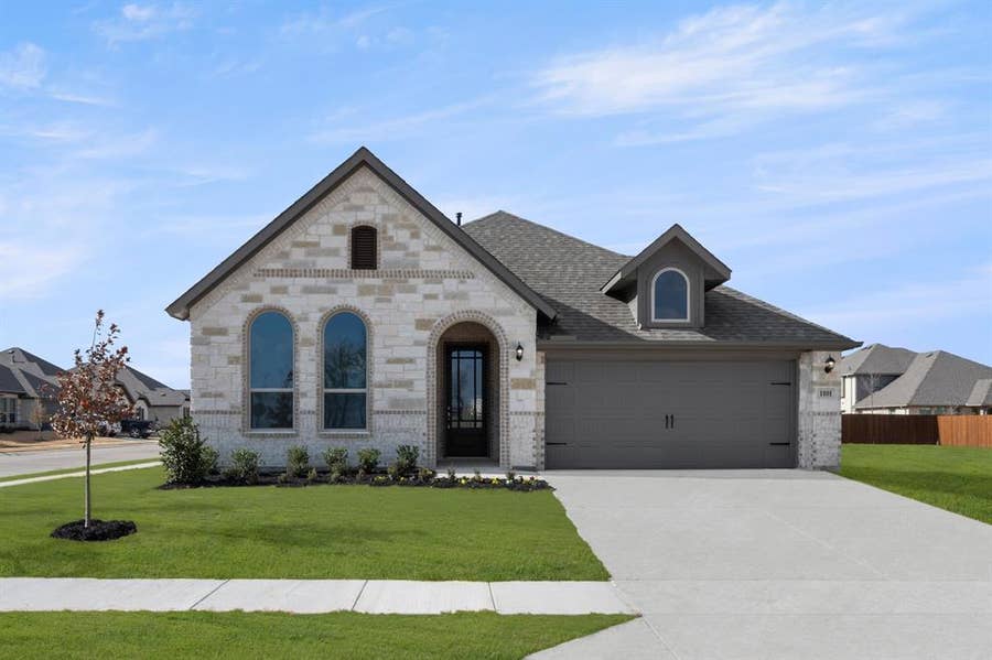 Property photo for 1101 Foxtail Drive, Justin, TX