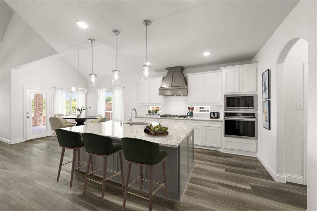 2610 White Plains Drive, Midlothian, TX 76065 9b_2610_White_Plains-_Kitchen-VS