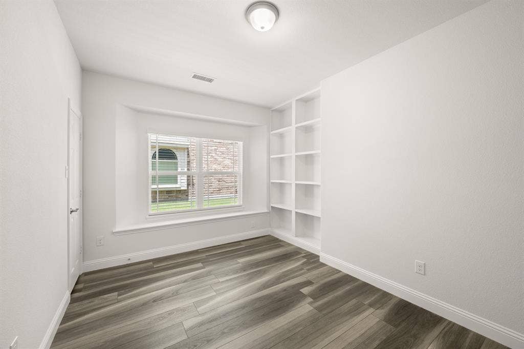 2610 White Plains Drive, Midlothian, TX 76065 16_2610 White Plains- Study-9234