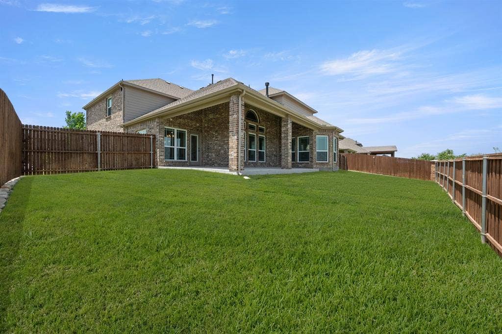 2610 White Plains Drive, Midlothian, TX 76065 2_2610 White Plains- Back-9097