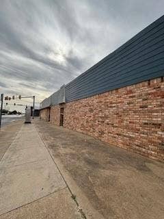 Property photo for 701 N Riverside Drive, Fort Worth, TX