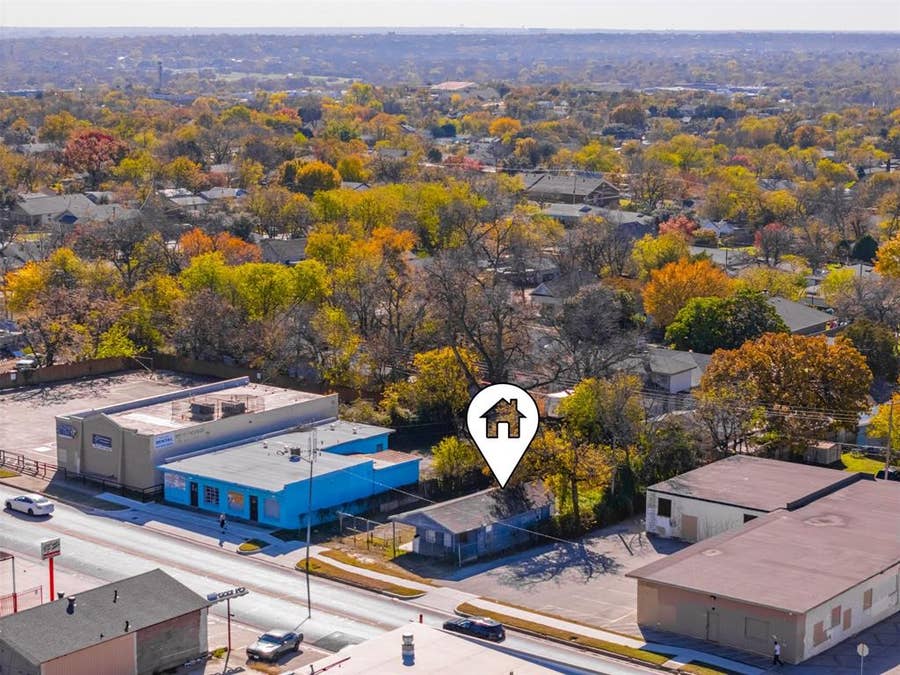 Property photo for 2819 Azle Avenue, Fort Worth, TX
