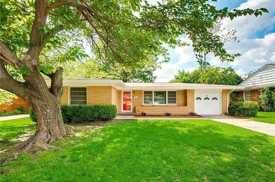 Property photo for 1913 Hilltop Drive, Garland, TX