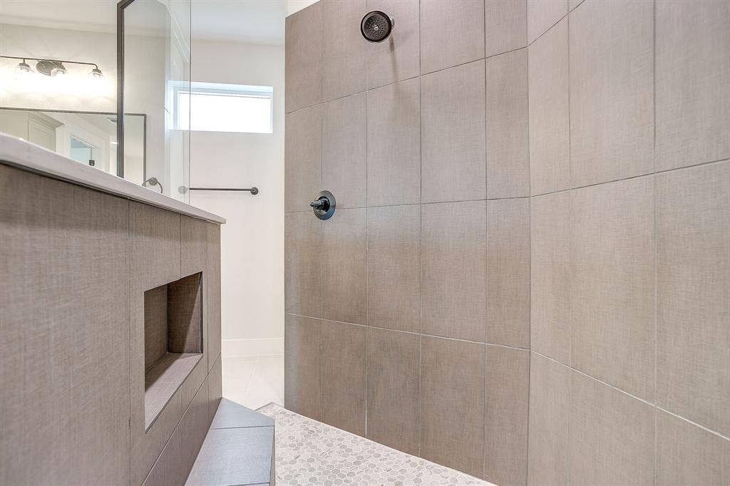 136 Lana Garden Way, Waxahachie, TX 75165 136 Lana Garden Way, Waxahachie, TX 75165