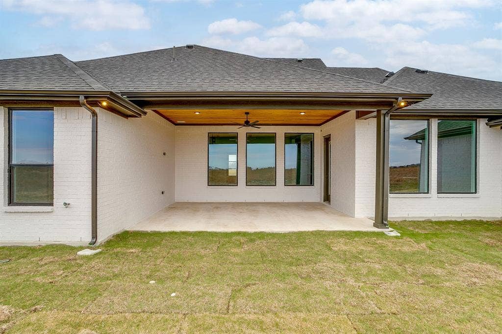136 Lana Garden Way, Waxahachie, TX 75165 136 Lana Garden Way, Waxahachie, TX 75165
