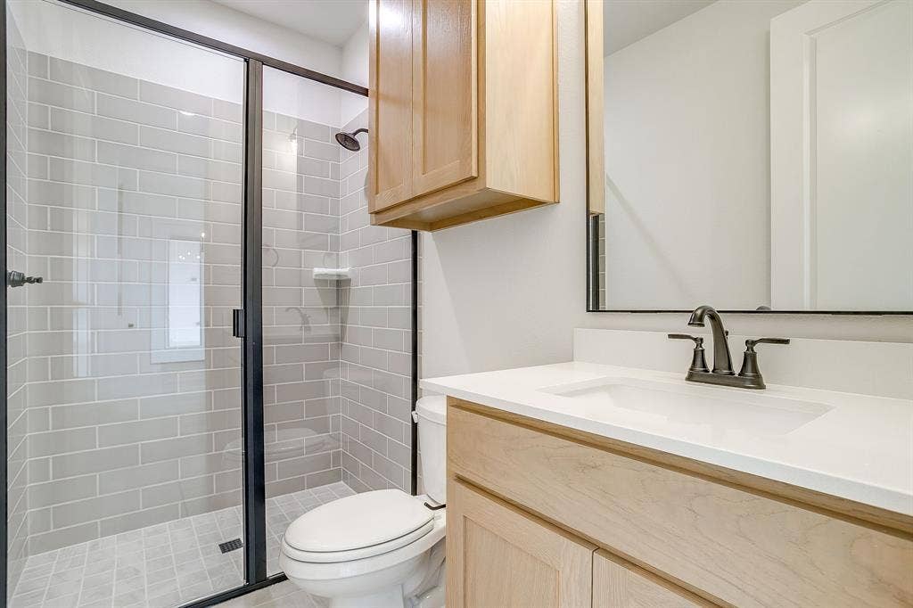 136 Lana Garden Way, Waxahachie, TX 75165 136 Lana Garden Way, Waxahachie, TX 75165