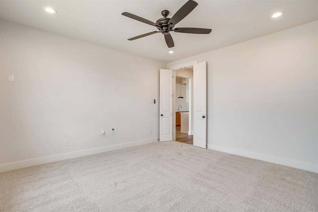 136 Lana Garden Way, Waxahachie, TX 75165 136 Lana Garden Way, Waxahachie, TX 75165