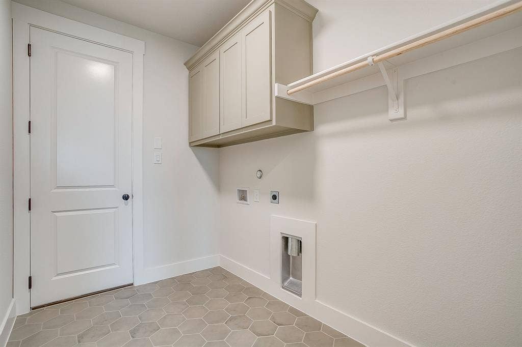 136 Lana Garden Way, Waxahachie, TX 75165 136 Lana Garden Way, Waxahachie, TX 75165