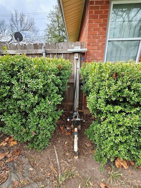 817 N Lacy Drive, Lacy Lakeview, TX 76705 Water Well Connection with timer