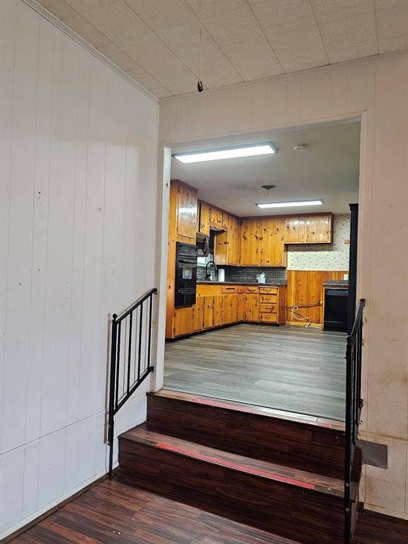 817 N Lacy Drive, Lacy Lakeview, TX 76705 817 N Lacy Drive, Lacy Lakeview, TX 76705