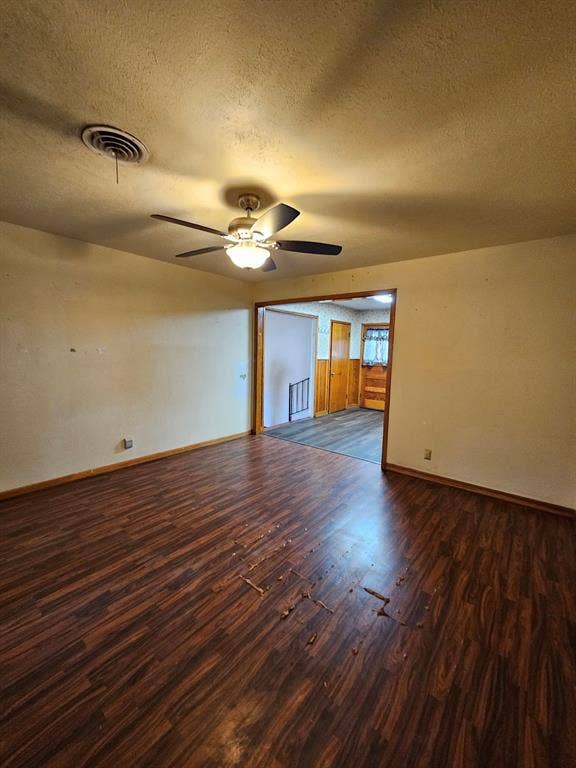 817 N Lacy Drive, Lacy Lakeview, TX 76705 817 N Lacy Drive, Lacy Lakeview, TX 76705