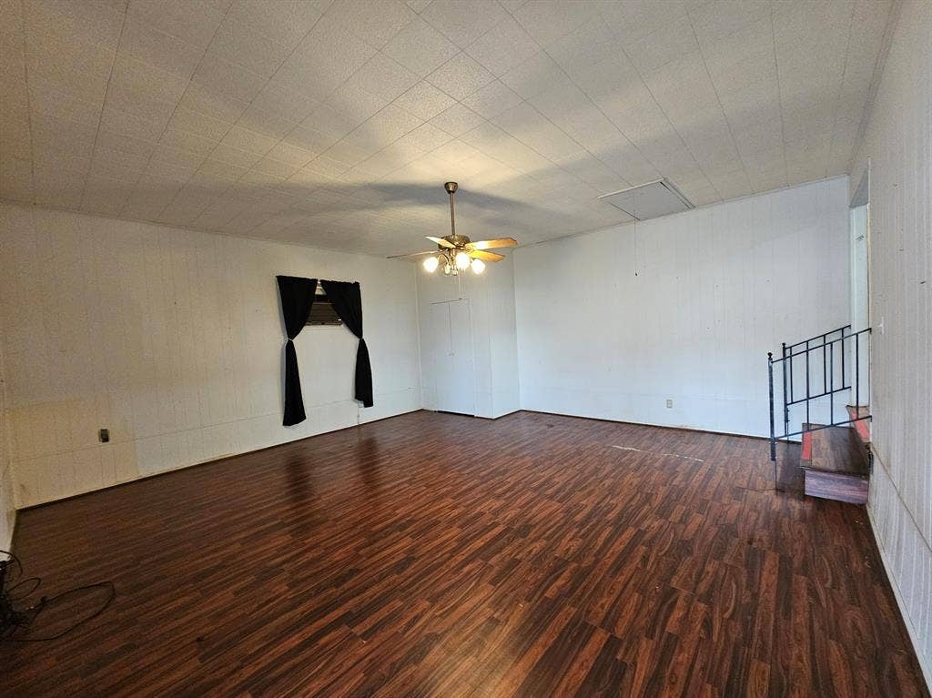 817 N Lacy Drive, Lacy Lakeview, TX 76705 817 N Lacy Drive, Lacy Lakeview, TX 76705