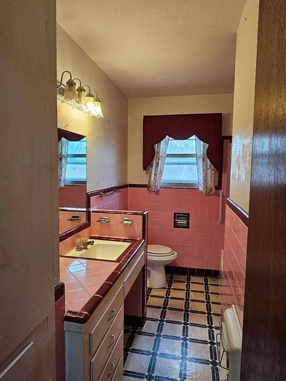 817 N Lacy Drive, Lacy Lakeview, TX 76705 817 N Lacy Drive, Lacy Lakeview, TX 76705