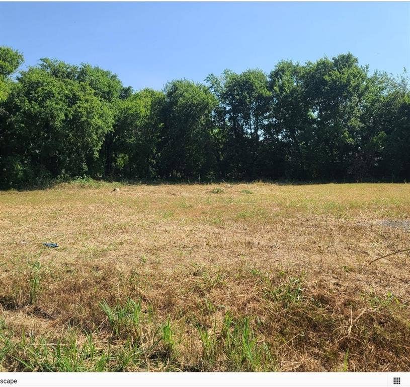 Property photo for 3218 Claibourne Boulevard, Dallas, TX