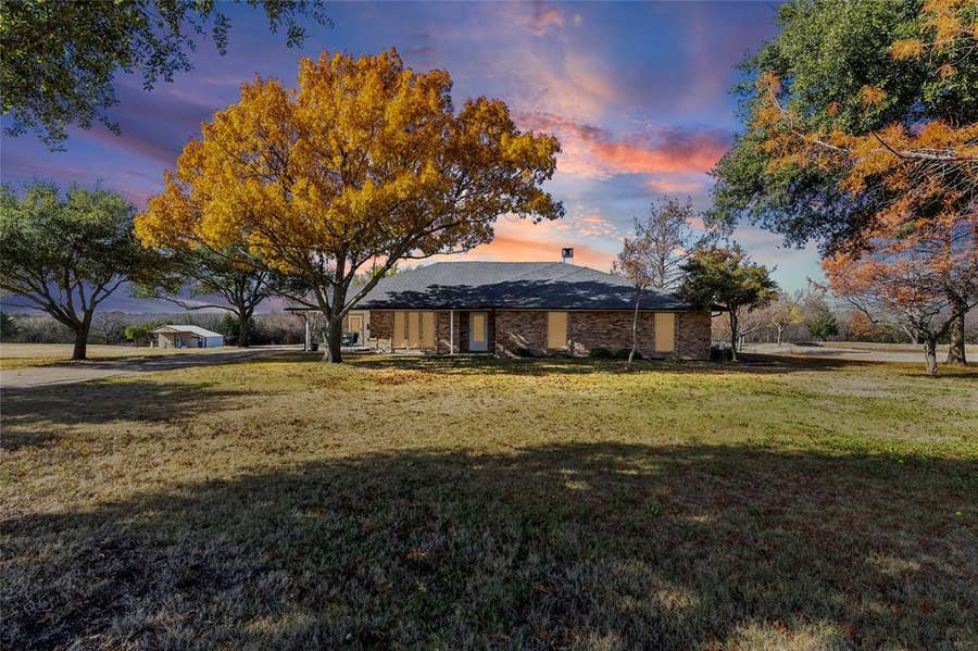 Property photo for 803 Westshore Drive, St. Paul, TX