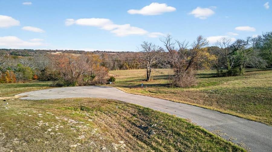 Property photo for 6105 Overlook Point, Athens, TX