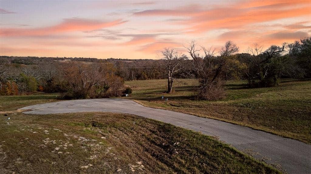 6105 Overlook Point, Athens, TX 75752 6105 Overlook Point, Athens, TX 75752