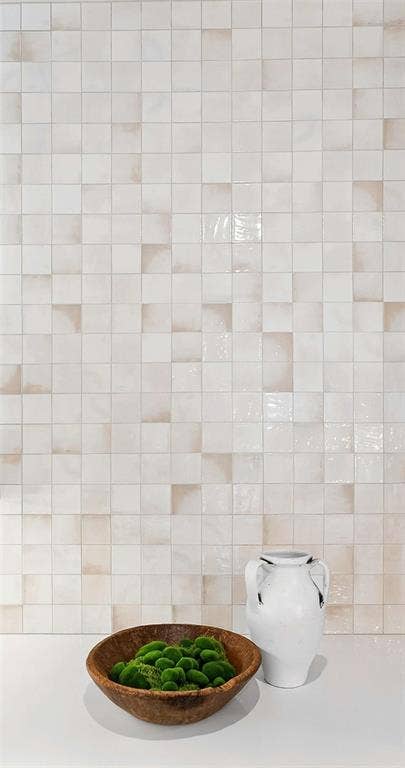 6603 Roper Street, Dallas, TX 75209 Gorgeous countertop to ceiling tiled backsplash.