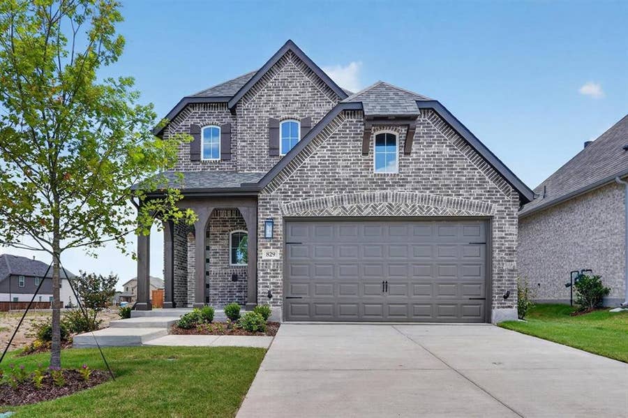 Property photo for 829 Willow Stream Drive, Lavon, TX