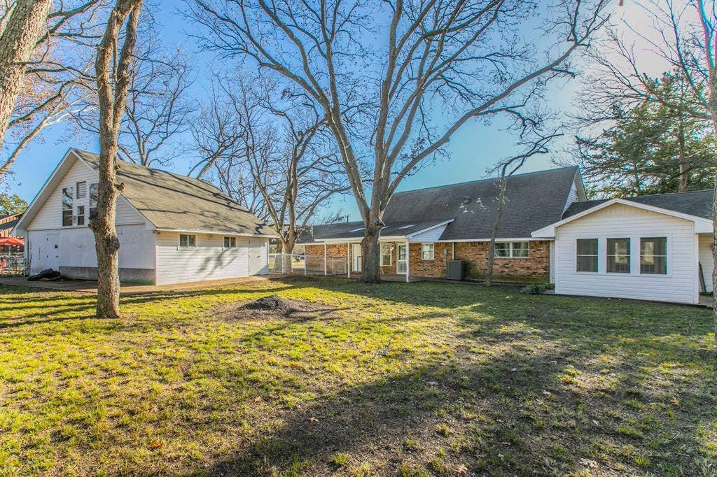 309 Willow Creek Lane, Ovilla, TX 75154 309 Willow Creek Lane, Ovilla, TX 75154