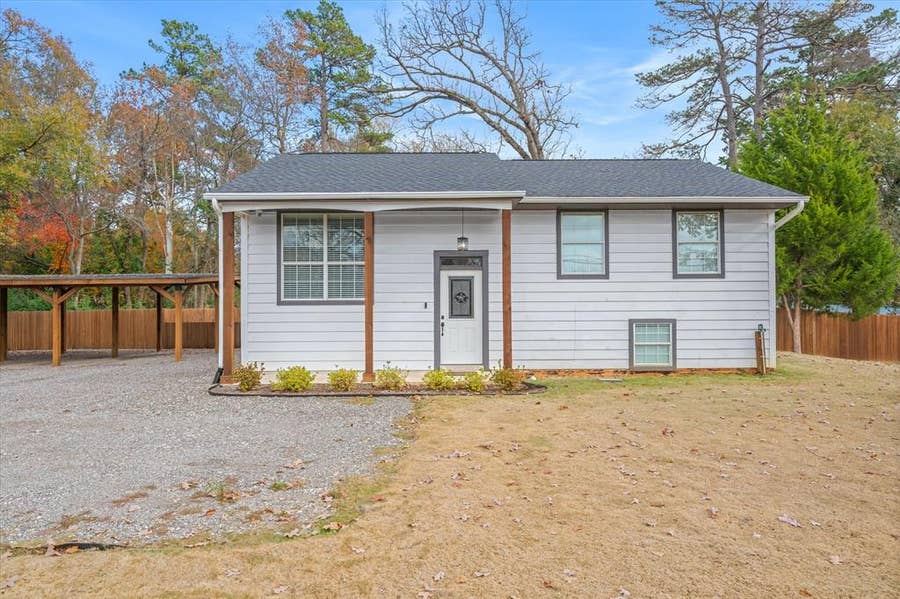 Property photo for 2422 Old Omen Road, Tyler, TX
