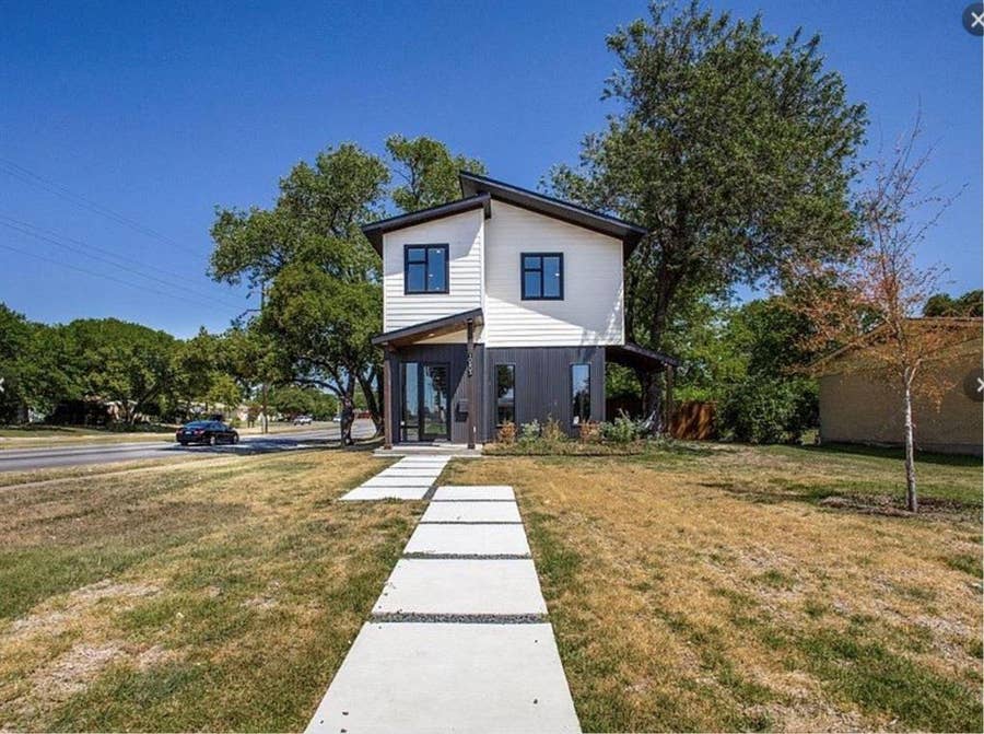 Property photo for 10803 Mandalay Drive, Dallas, TX