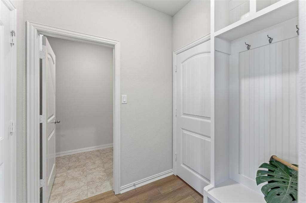 1237 Sabine River Lane, Springtown, TX 76082 1237 Sabine River Lane, Springtown, TX 76082