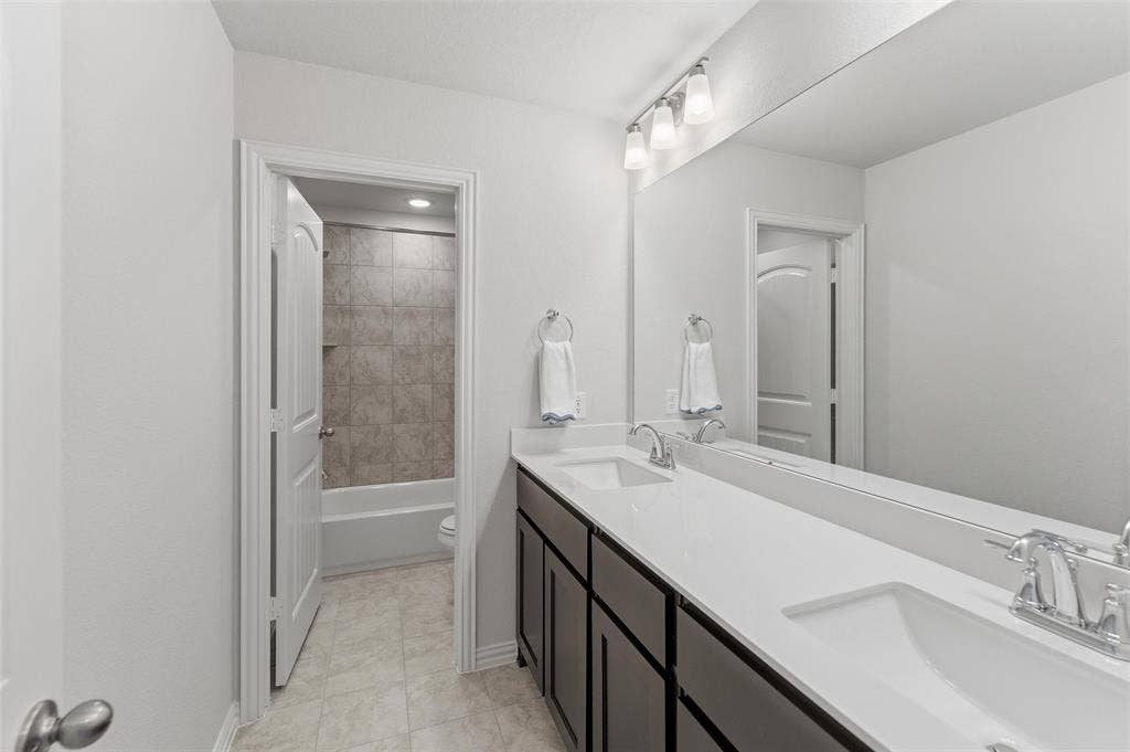 1237 Sabine River Lane, Springtown, TX 76082 1237 Sabine River Lane, Springtown, TX 76082