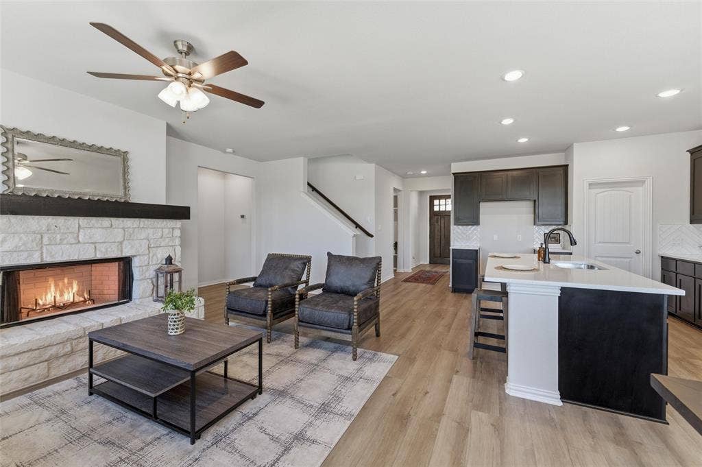 1237 Sabine River Lane, Springtown, TX 76082 1237 Sabine River Lane, Springtown, TX 76082