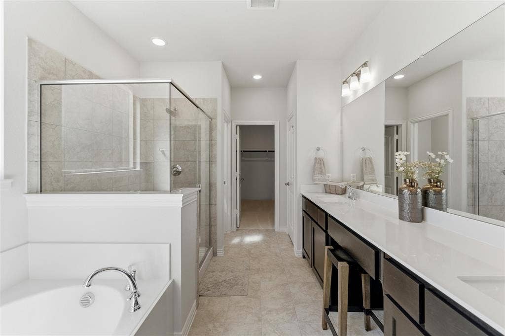 1237 Sabine River Lane, Springtown, TX 76082 1237 Sabine River Lane, Springtown, TX 76082