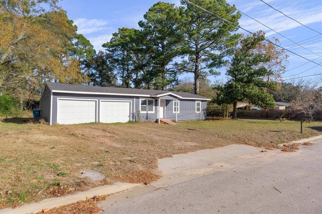 600 M L King Jr Boulevard, Athens, TX 75751 600 M L King Jr Boulevard, Athens, TX 75751