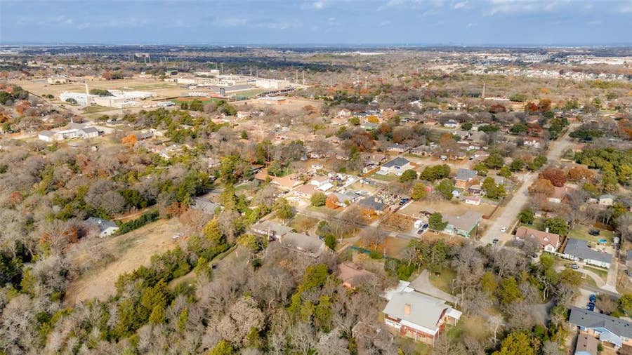 Property photo for 3014 Gladiolus Lane, Dallas, TX