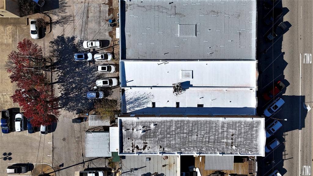 110 E Corsicana Street, Athens, TX 75751 110 E Corsicana Street, Athens, TX 75751