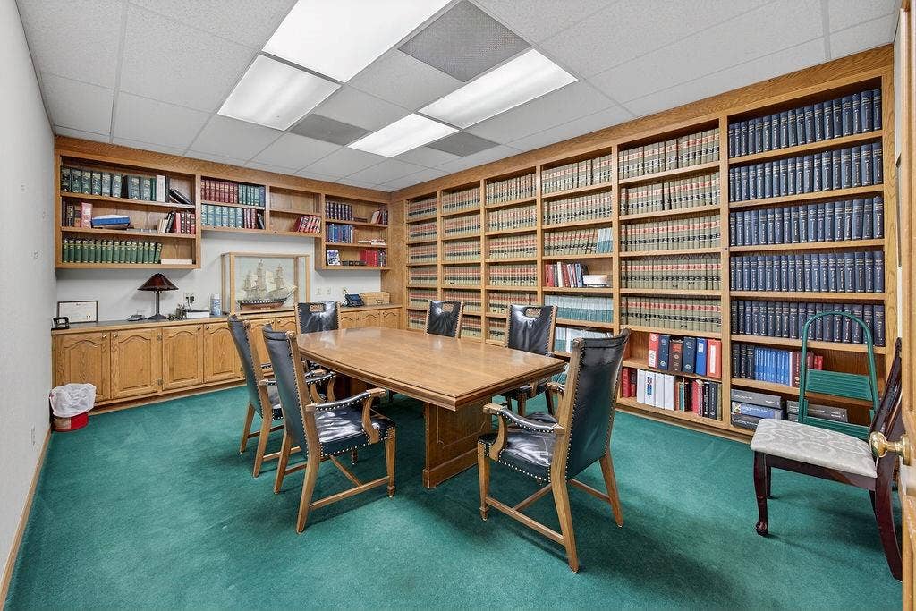 110 E Corsicana Street, Athens, TX 75751 110 E Corsicana Street, Athens, TX 75751