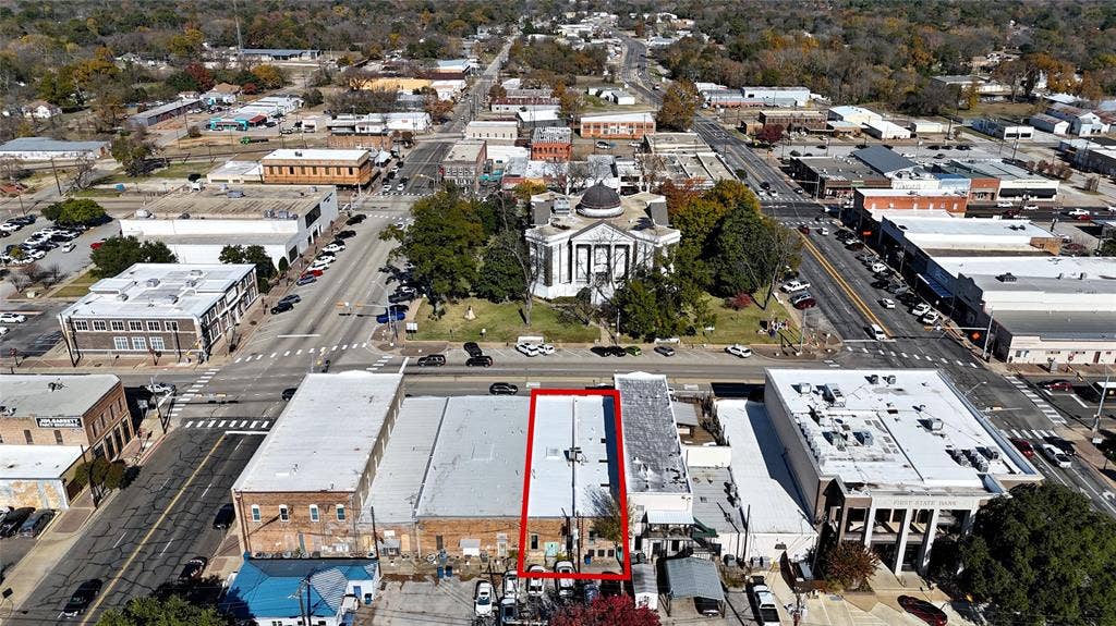110 E Corsicana Street, Athens, TX 75751 110 E Corsicana Street, Athens, TX 75751