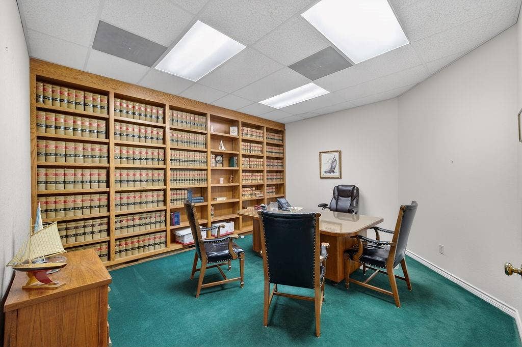 110 E Corsicana Street, Athens, TX 75751 110 E Corsicana Street, Athens, TX 75751
