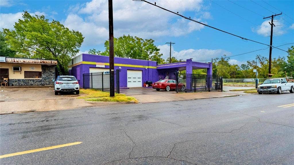 4120 Colonial Avenue, Dallas, TX 75215 4120 Colonial Avenue, Dallas, TX 75215