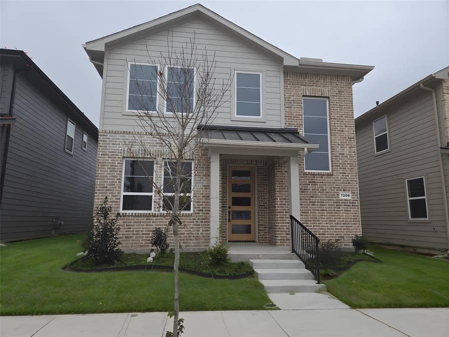 Property photo for 7208 Bayhill Lane, Rowlett, TX