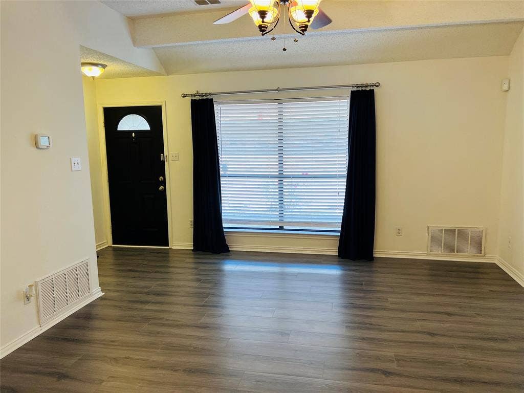 1004 Bull Run, Denton, TX 76209