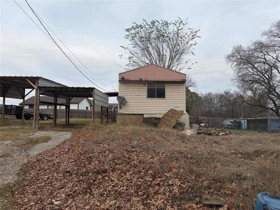 Property photo for 205 Barker Street, Athens, TX