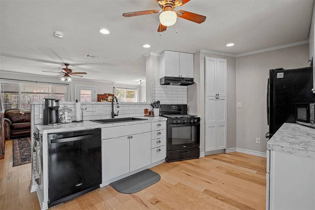 7130 Briar Road, Azle, TX 76020 7130 Briar Road, Azle, TX 76020