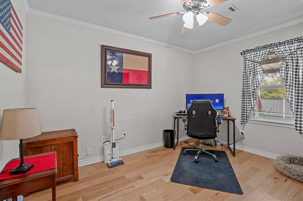 7130 Briar Road, Azle, TX 76020 7130 Briar Road, Azle, TX 76020